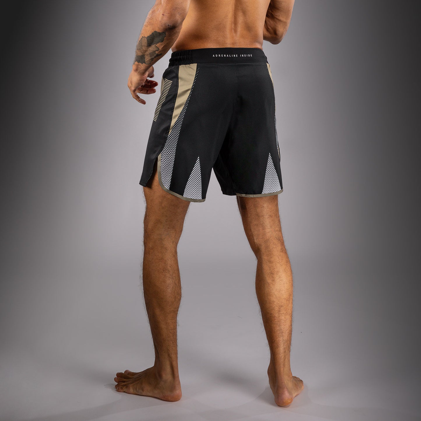 Venum Adrenaline Fightshorts – Zwart/Zand