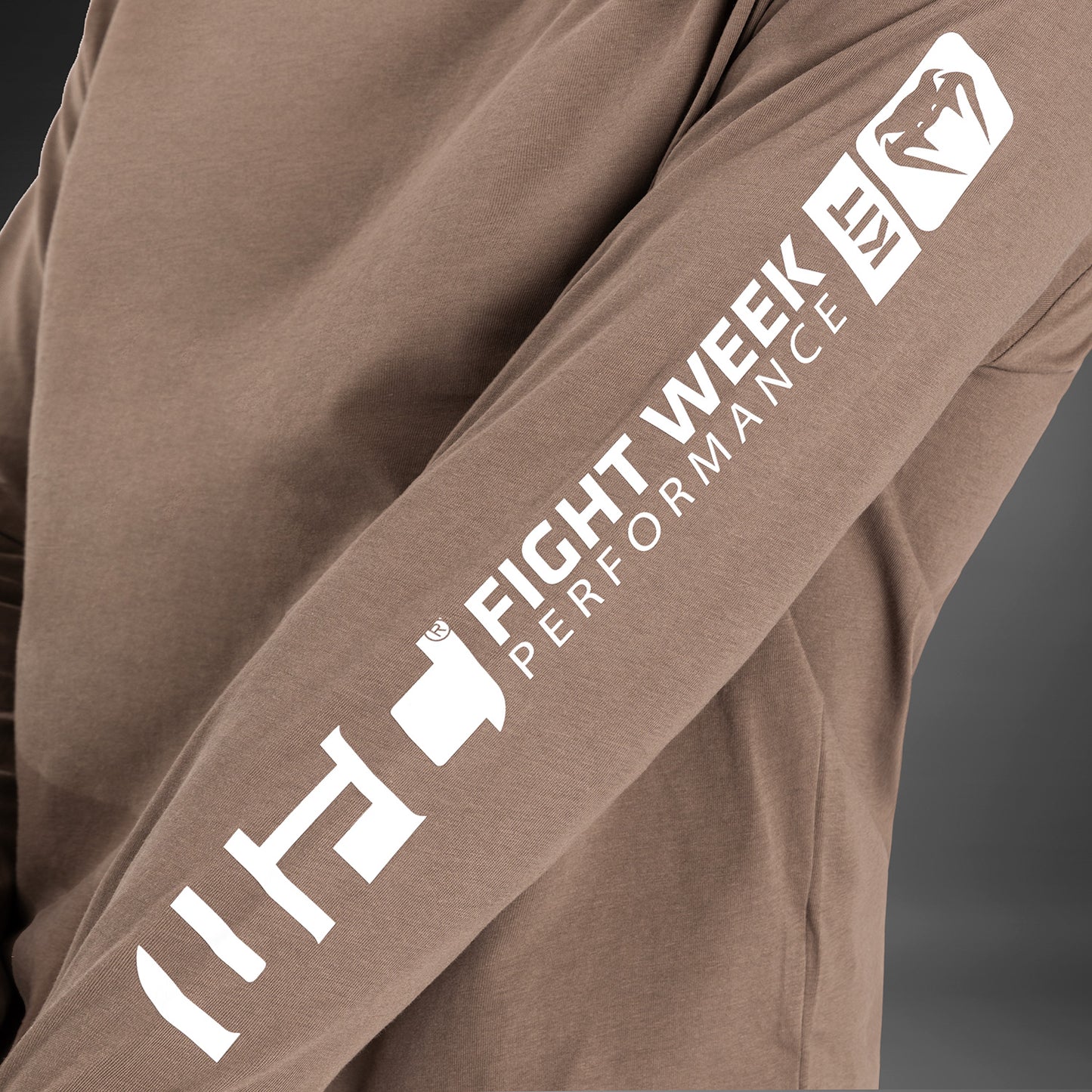 UFC Adrenaline By Venum Fight Week Heren T-Shirt Met Lange Mouwen - Bronze