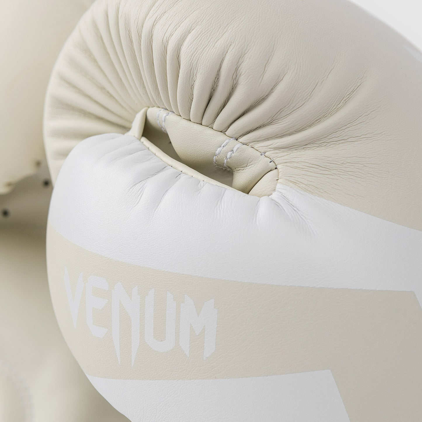 Venum Elite Bokshandschoenen - Wit/Ivoor