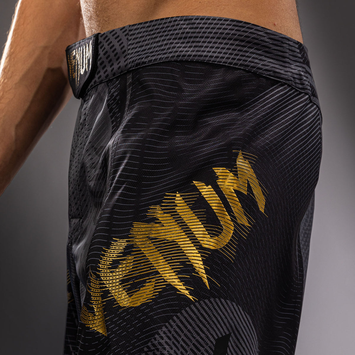 Venum Galactic 3.0 Fightshorts - Zwart/Goud