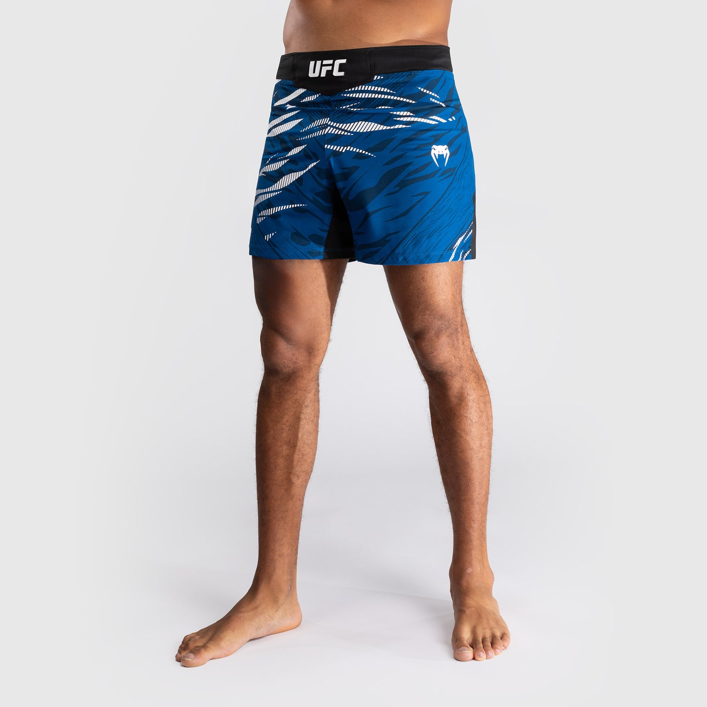 UFC Fusion by Venum Personalized Authentic Fight Night Fight Shorts voor Heren - Kort Fit - Blauw