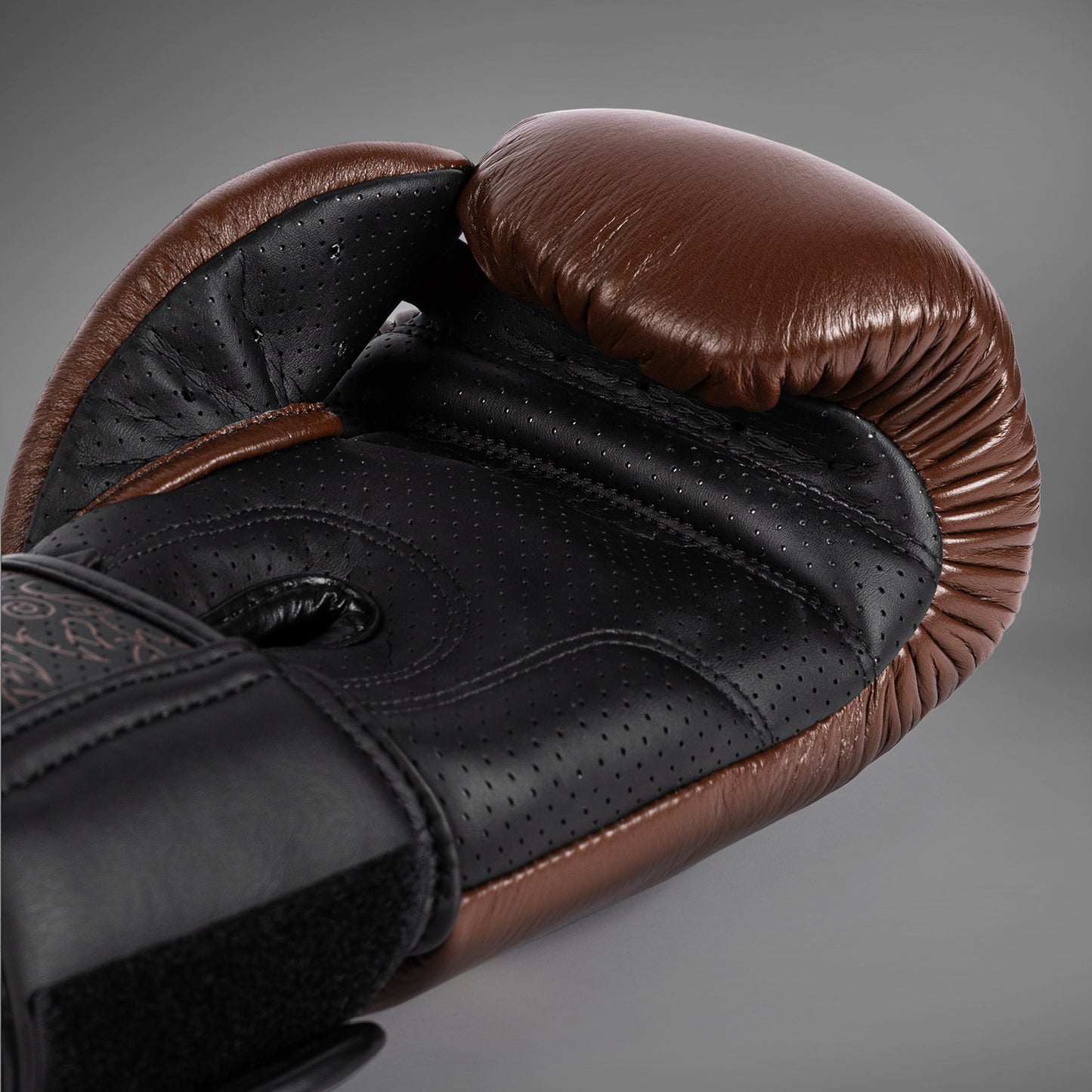 Venum Power 2.0 Bokshandschoenen - Chocoladebruin