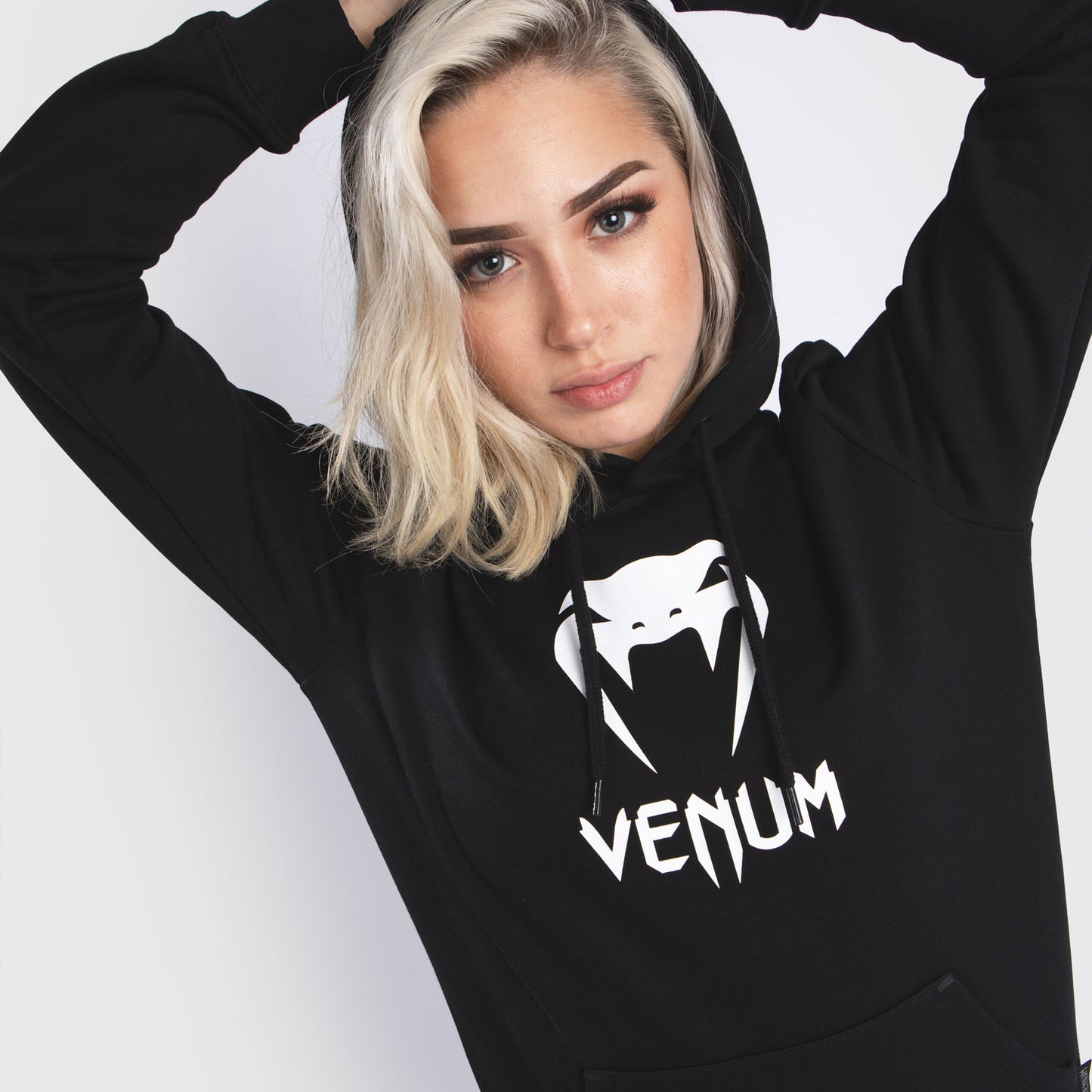 Venum Classic Sweatshirt met Capuchon - Voor dames - Zwart