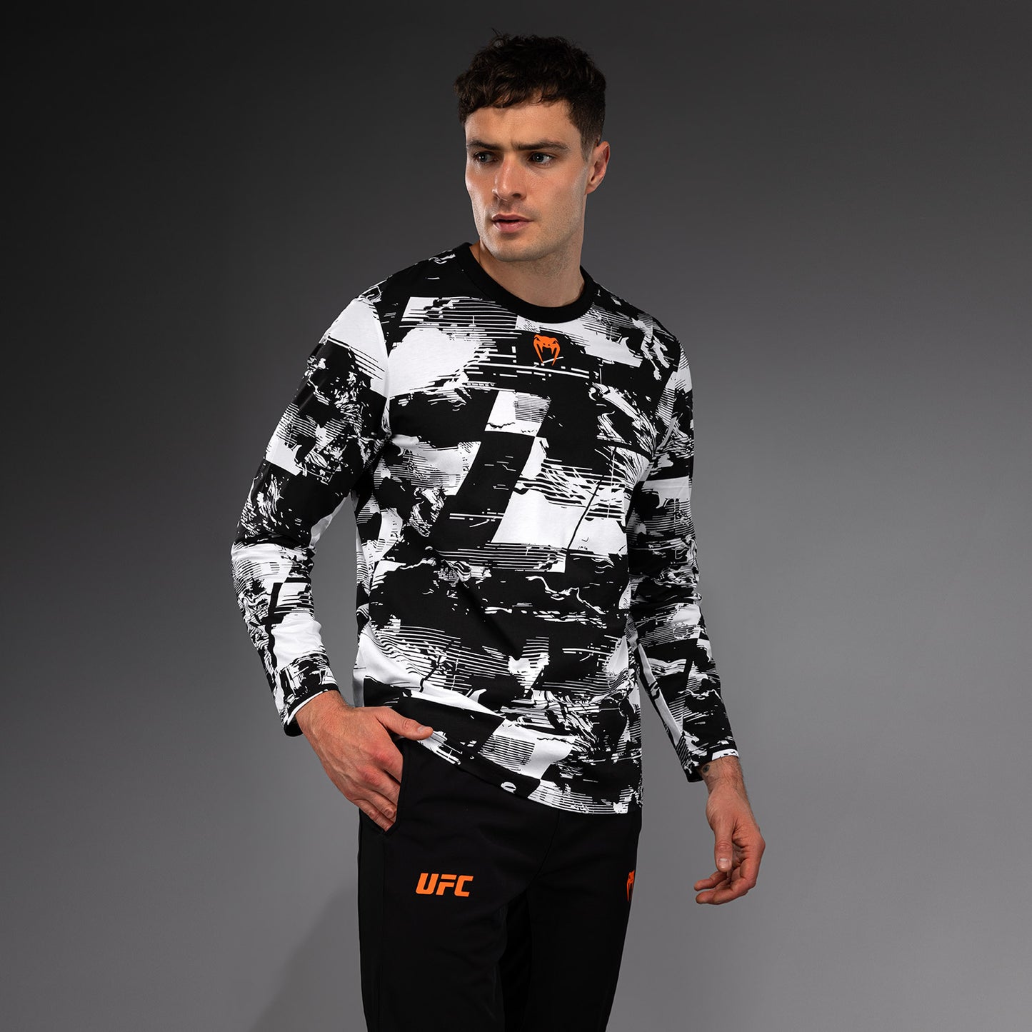 UFC Zenith by Venum Authentic Fight Week Longsleeve T-shirt Heren - Wit