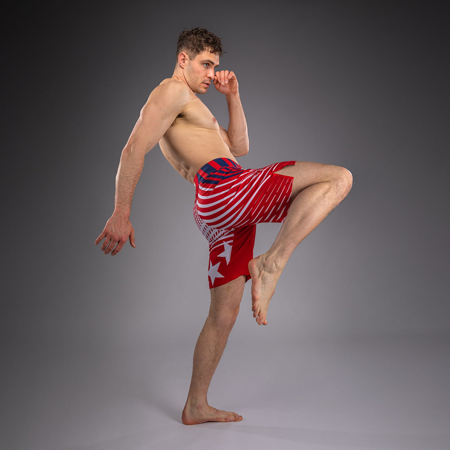 Official UFC Freedom 250 by Venum Authentic Fight Night Fight Shorts Short Fit voor heren - Rood