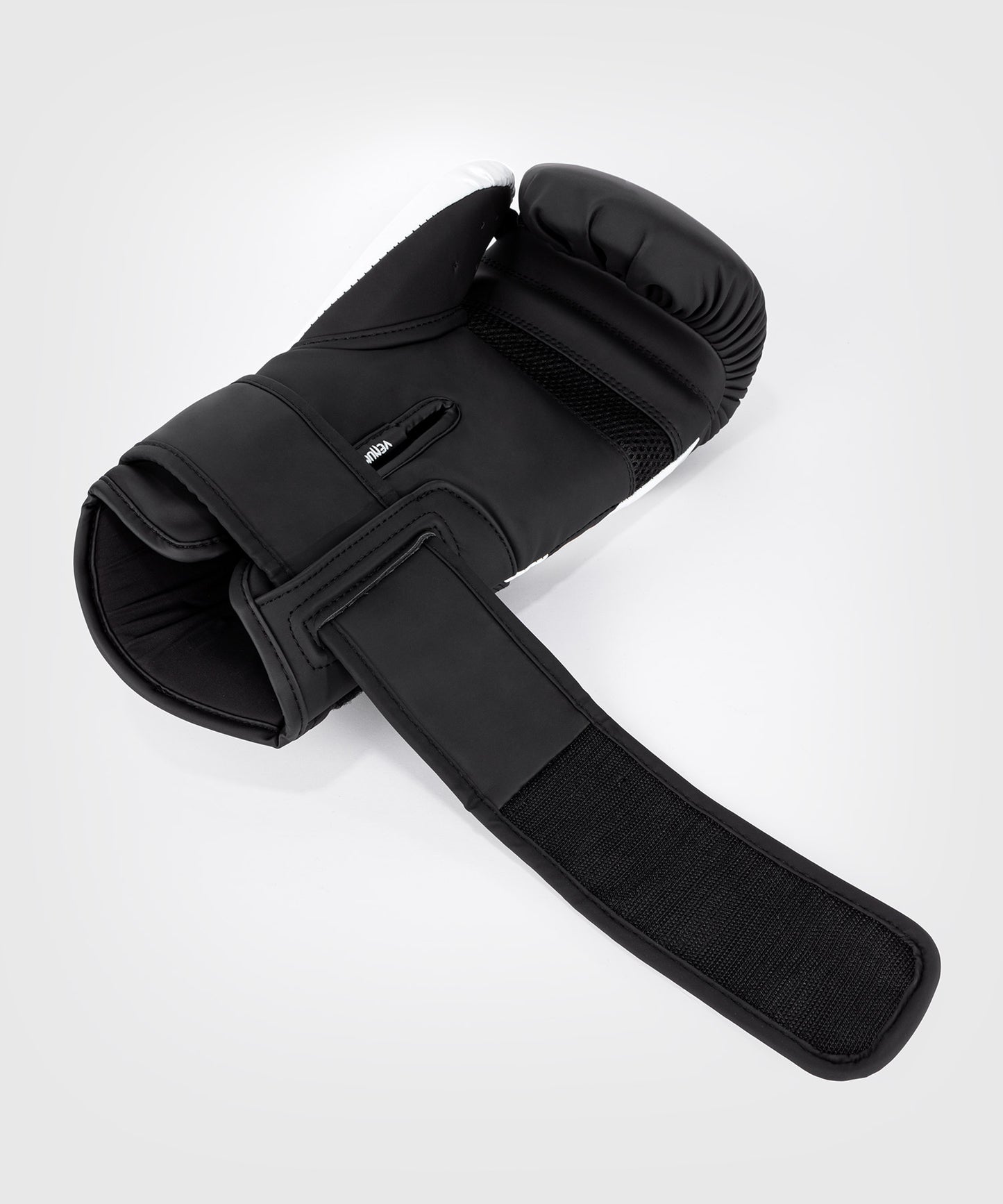 Venum Challenger 4.0 Bokshandschoenen - Zwart/Wit