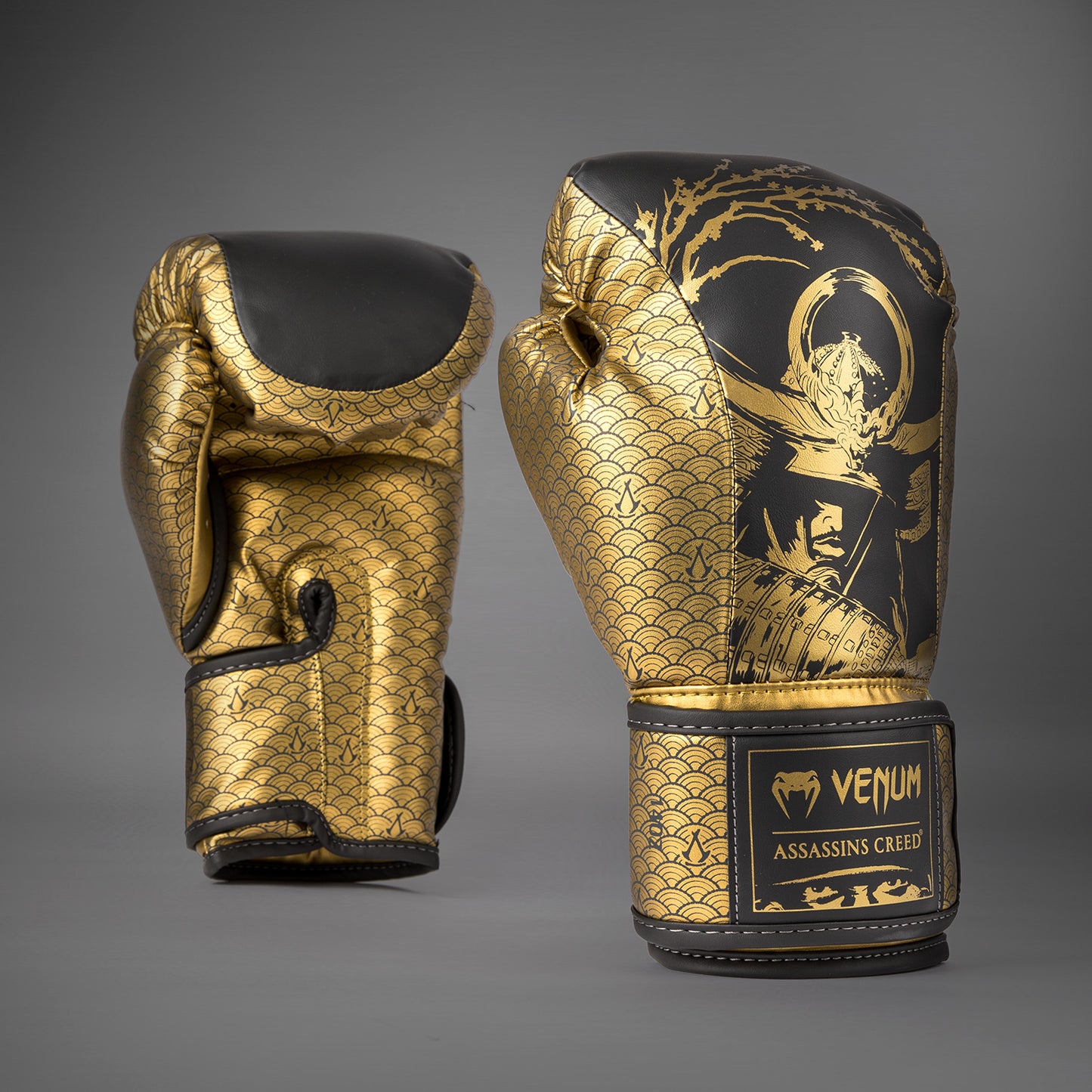Venum x Assassin’s Creed Shadows Bokshandschoenen - Zwart/Goud