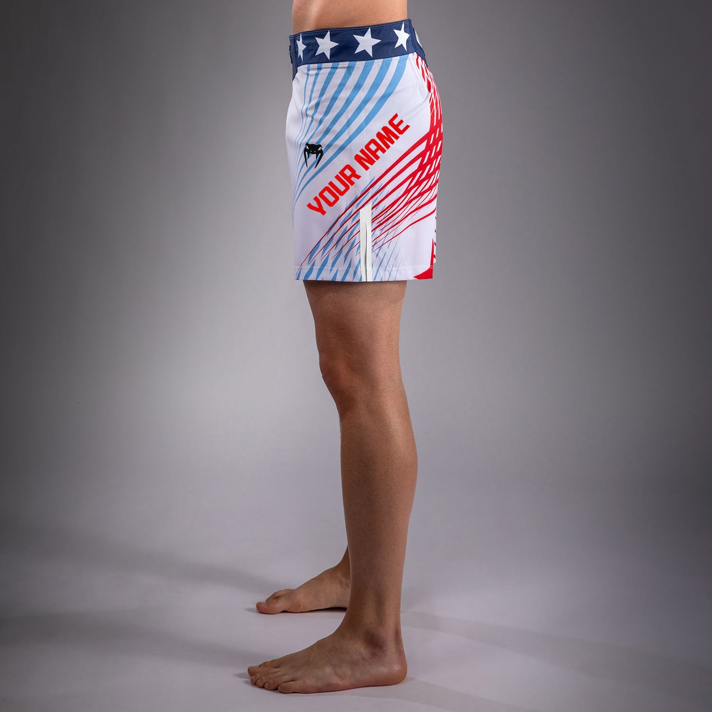 Official UFC Freedom 250 by Venum Op maat gemaakt Authentic Fight Night Fight Shorts Short Fit voor heren - Wit