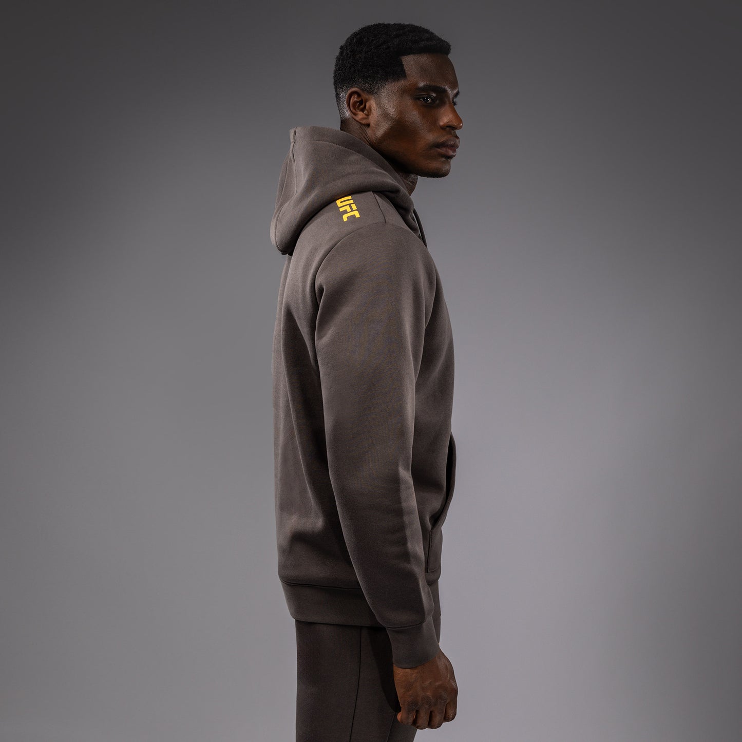 UFC Fusion by Venum Fight Week Hoodie voor Heren - Solid Earthen Brown