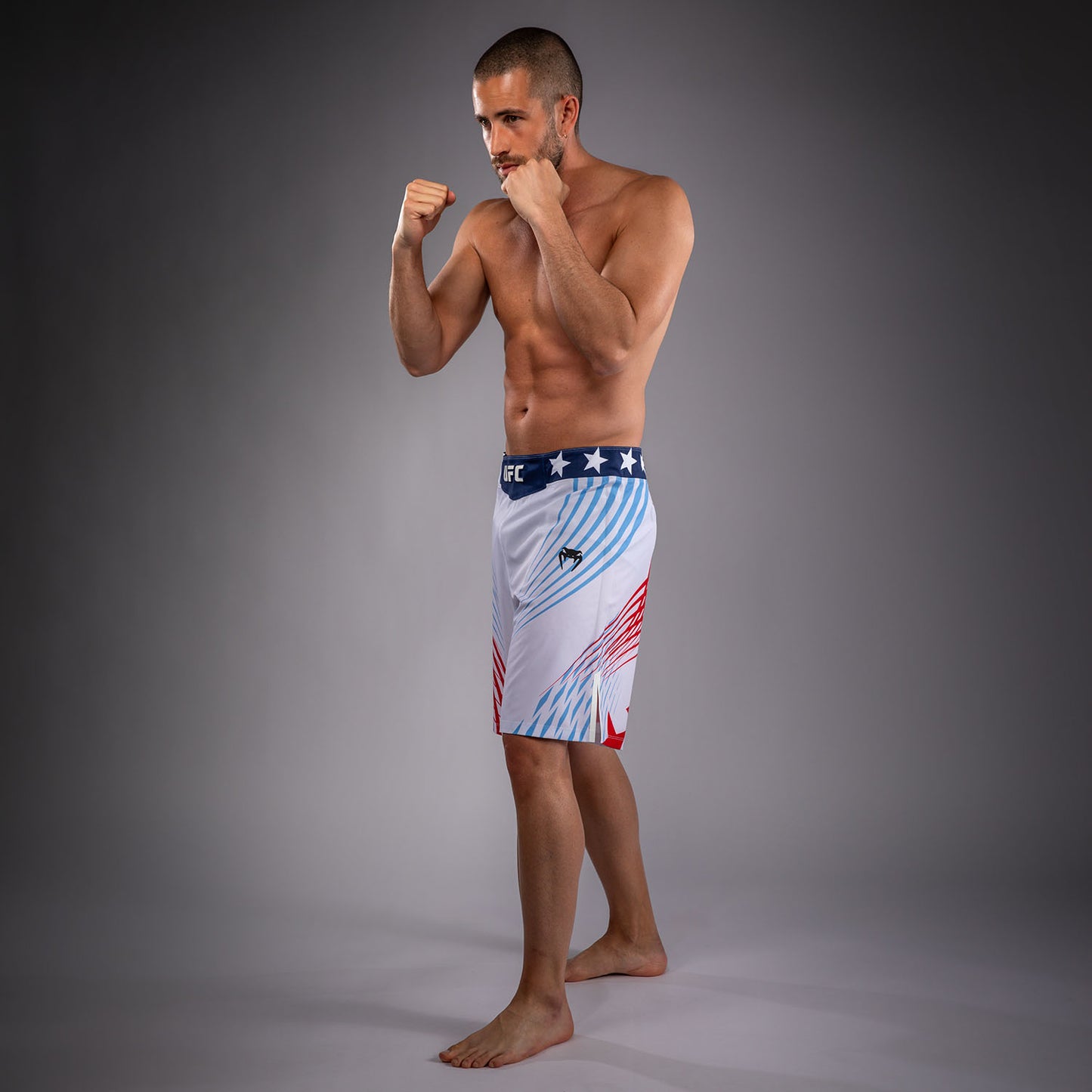Official UFC Freedom 250 by Venum Authentic Fight Night Fight Shorts Long Fit voor heren - Wit