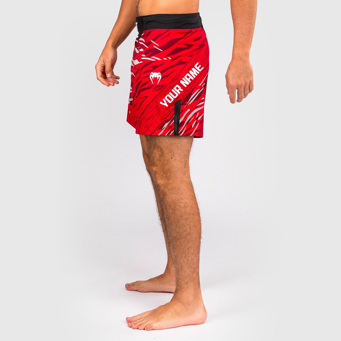 UFC Fusion by Venum Personalized Authentic Fight Night Fight Shorts voor Heren - Kort Fit - Rood