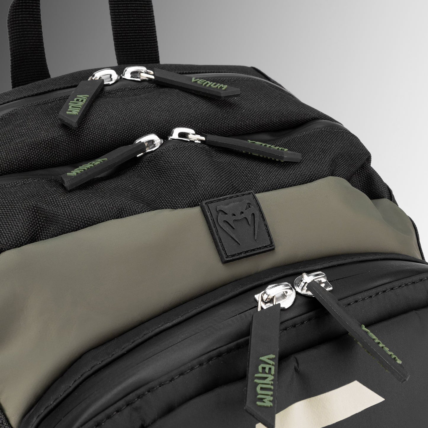 Venum Challenger Pro Evo Rugzak (20-25L) – Kaki/Zwart