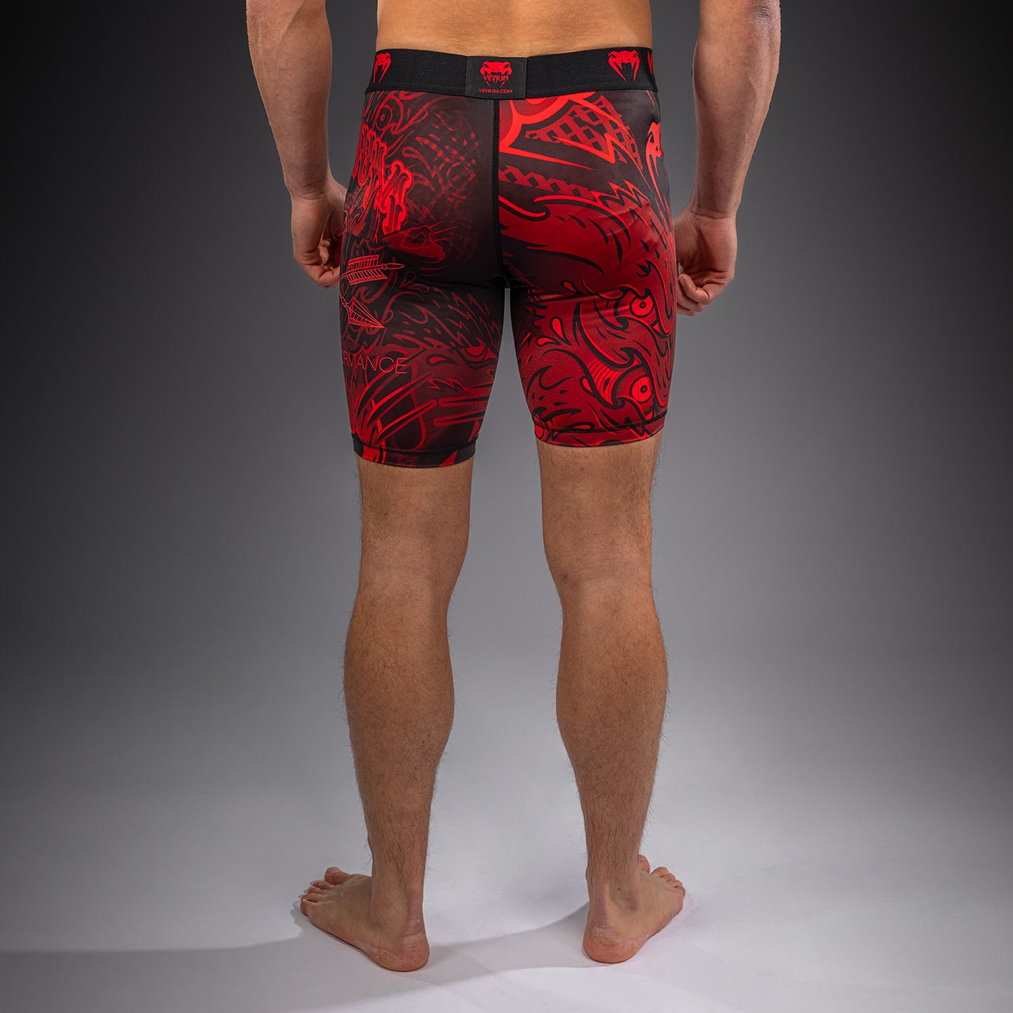 Venum Wolf Atak Compressieshort – Zwart/Rood