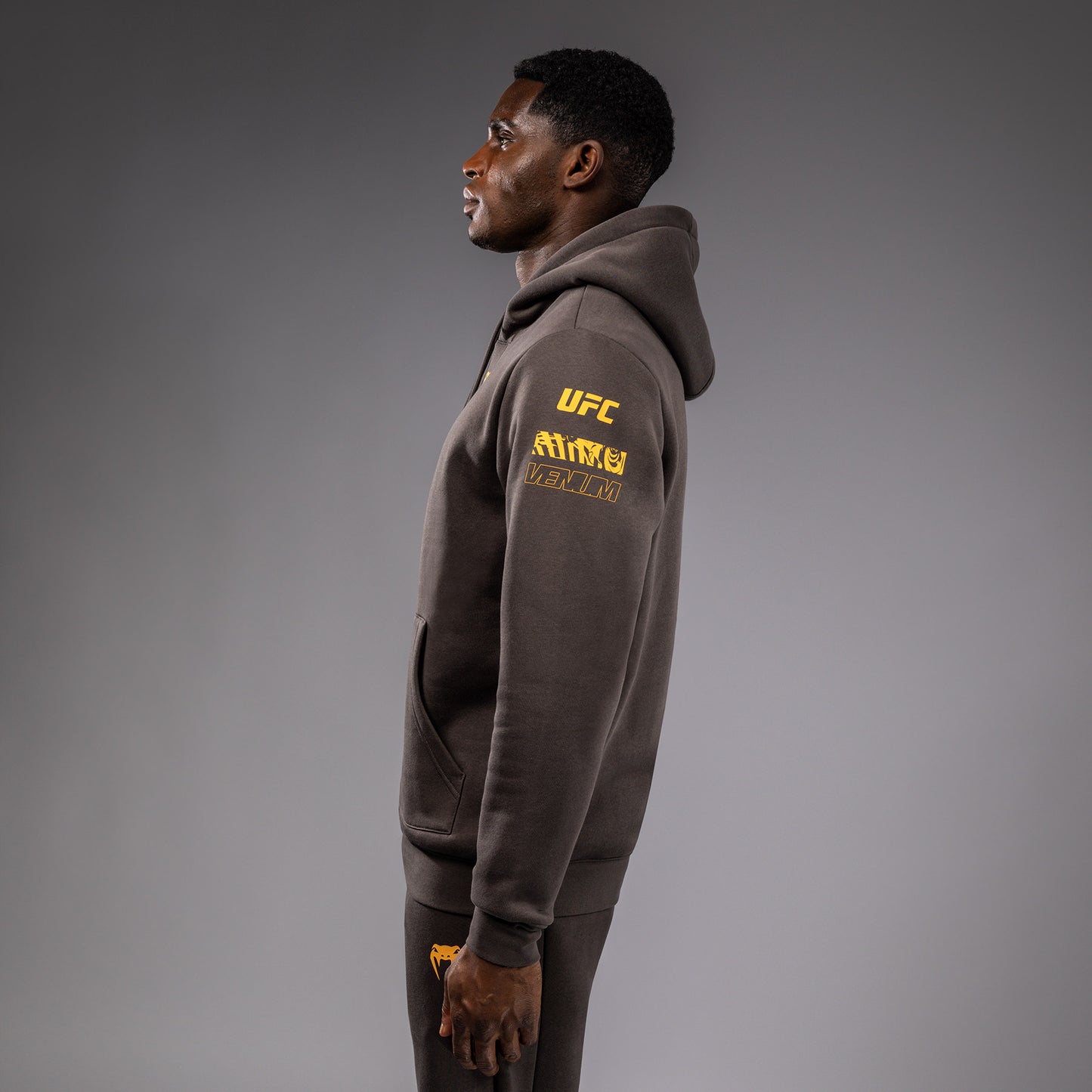 UFC Fusion by Venum Fight Week Hoodie voor Heren - Solid Earthen Brown