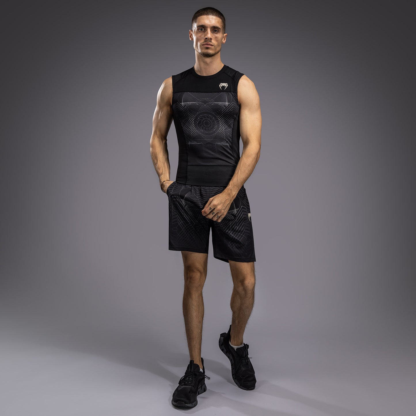 Venum G-Fit Air Mouwloze Rashguard Heren - Diepzwart / Woestijnzand