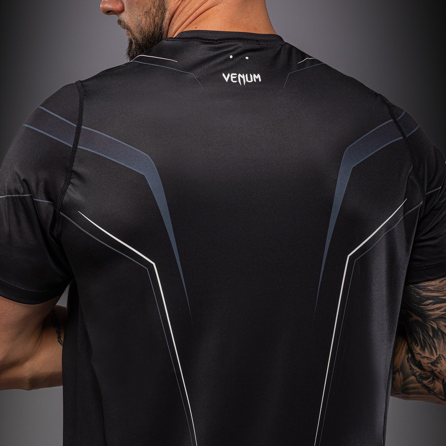 Venum Streamline Dry Tech T-shirt – Zwart/Wit