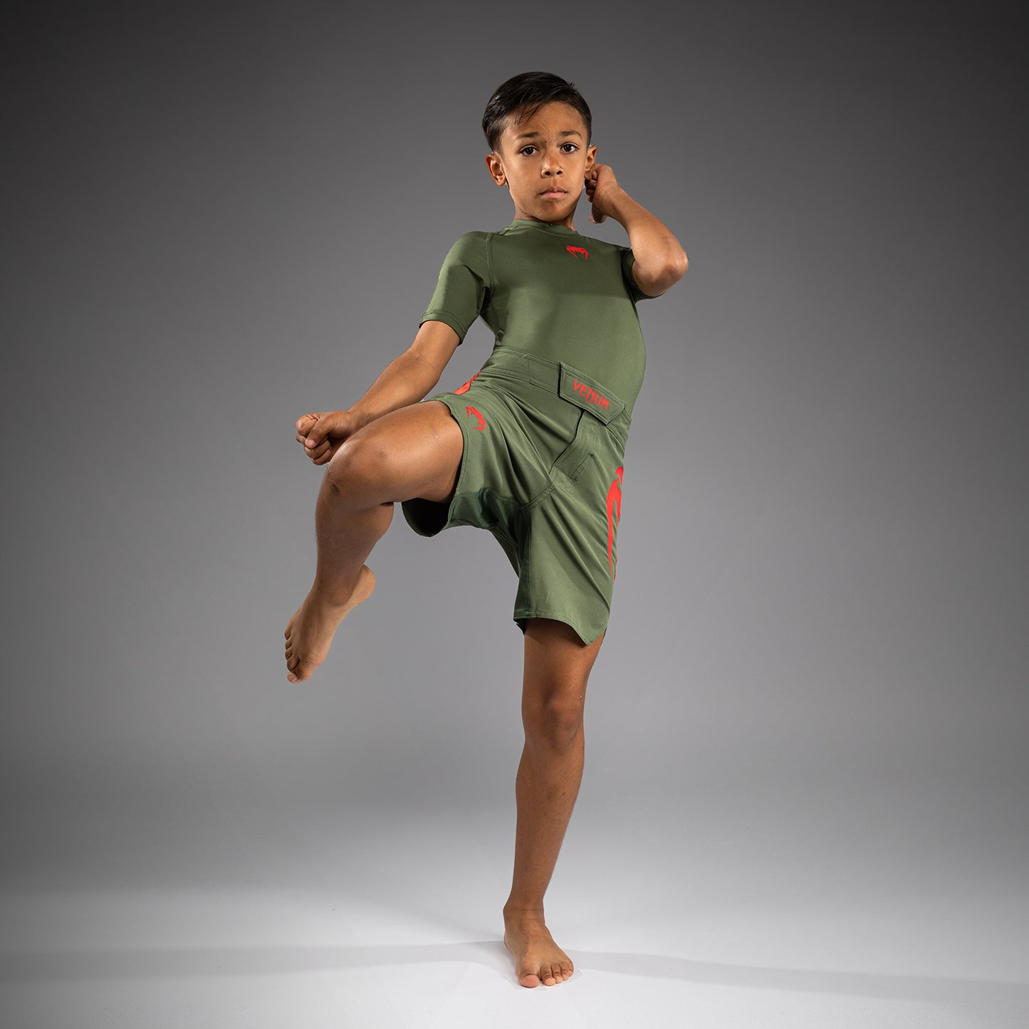 Venum Light Fightshorts voor Kinderen - Army Green/Orange