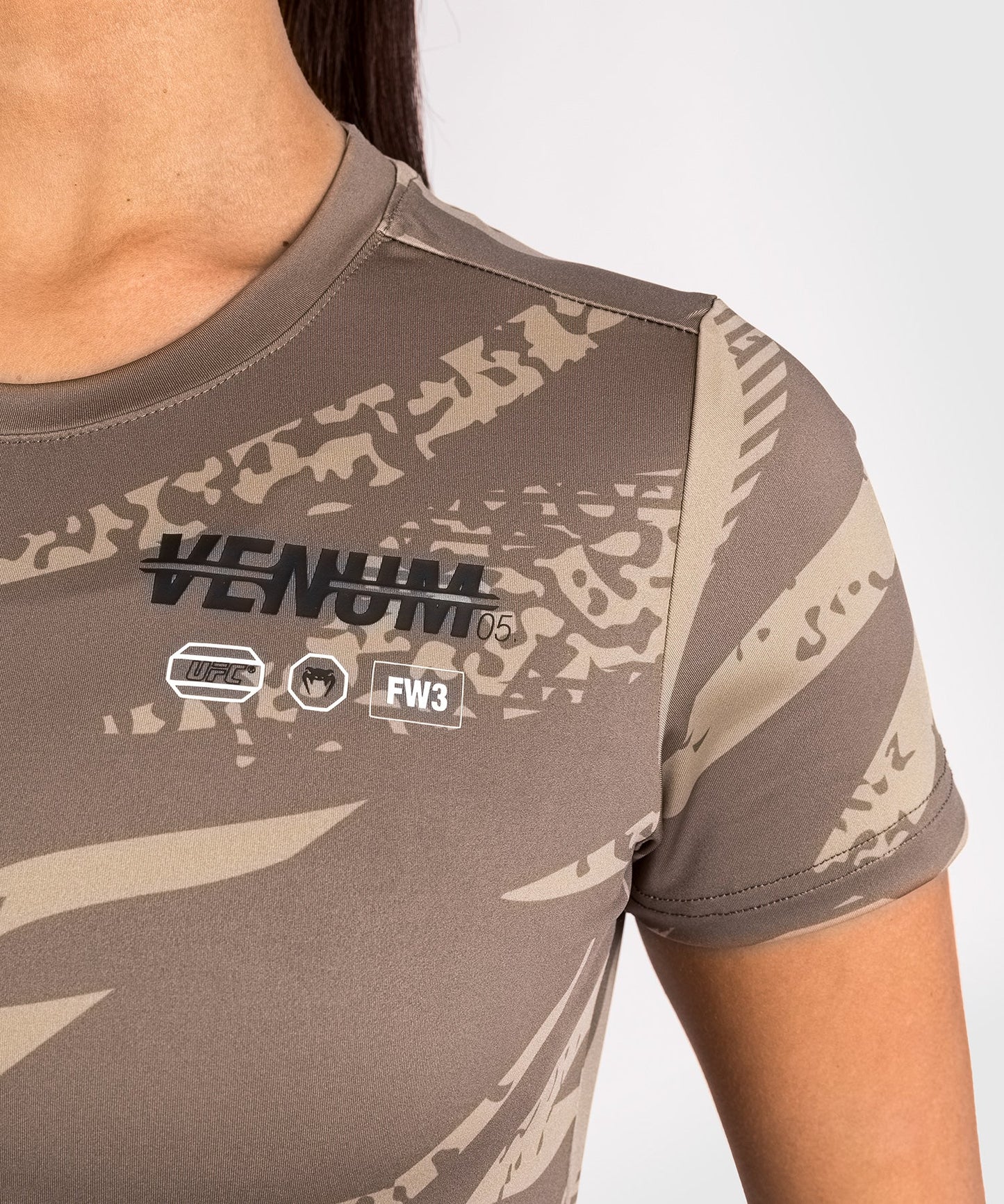 UFC Adrenaline By Venum Fight Week Dry-Tech T-Shirt Voor Vrouwen - Desert Camo