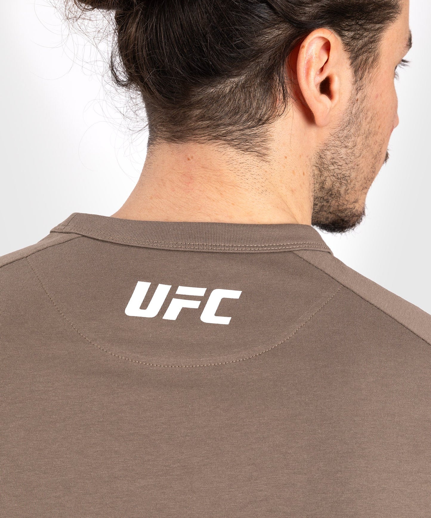 UFC Adrenaline By Venum Fight Week Heren T-Shirt Met Lange Mouwen - Bronze