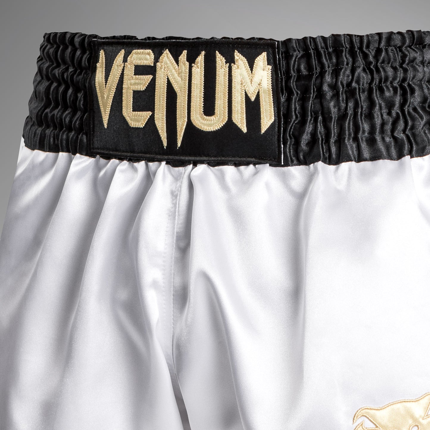 Venum Classic  Muay Thai Sportbroekje - Zwart/Wit/Goud