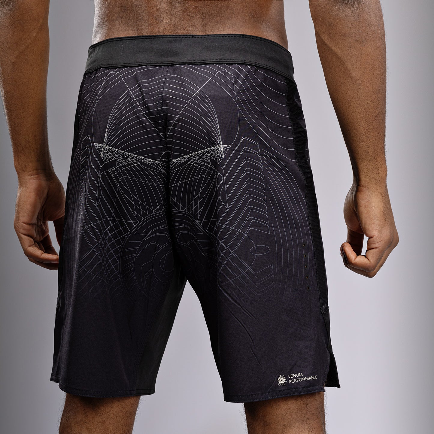 Venum G-Fit Air Fight Shorts Heren - Diepzwart / Woestijnzand