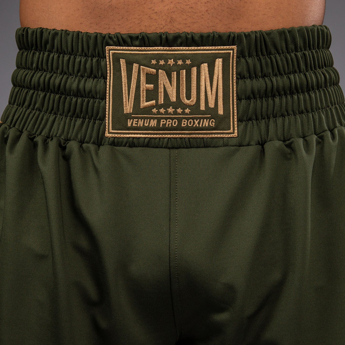 Venum Classic Boksshort - Legergroen/Zand
