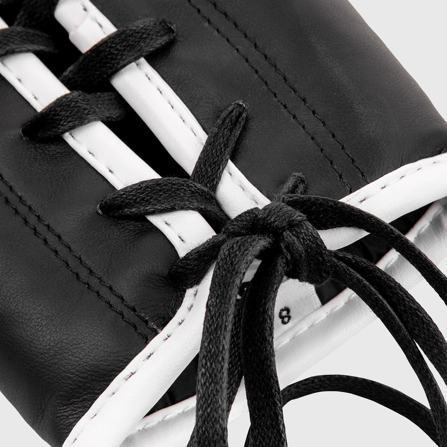 Venum Giant 2.0 Pro bokshandschoenen - met veters
