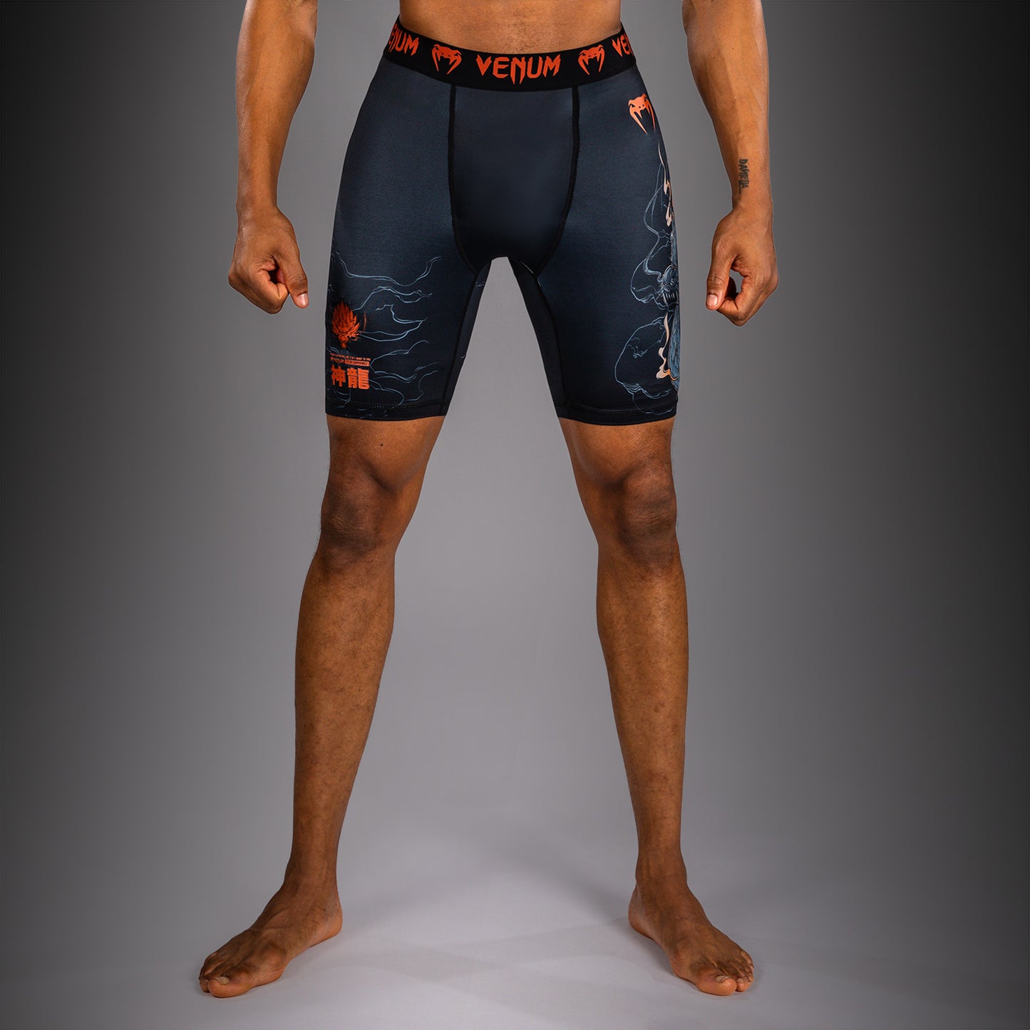Venum Thunder Dragon Compressieshort – Zwart/Grijs/Koper