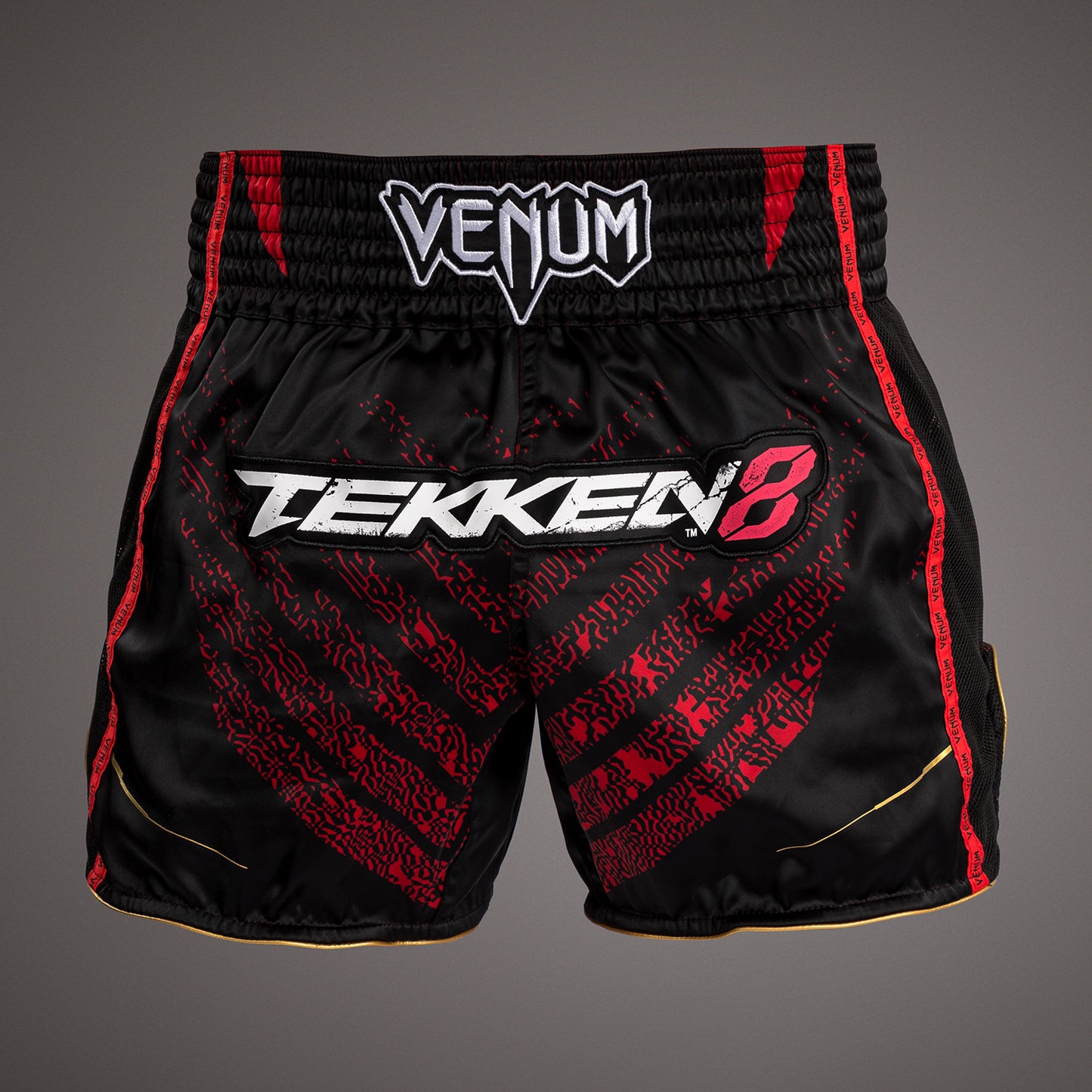 Venum x TEKKEN 8 - Marshall Law Muay Thai Shorts - Zwart/Rood/Goud