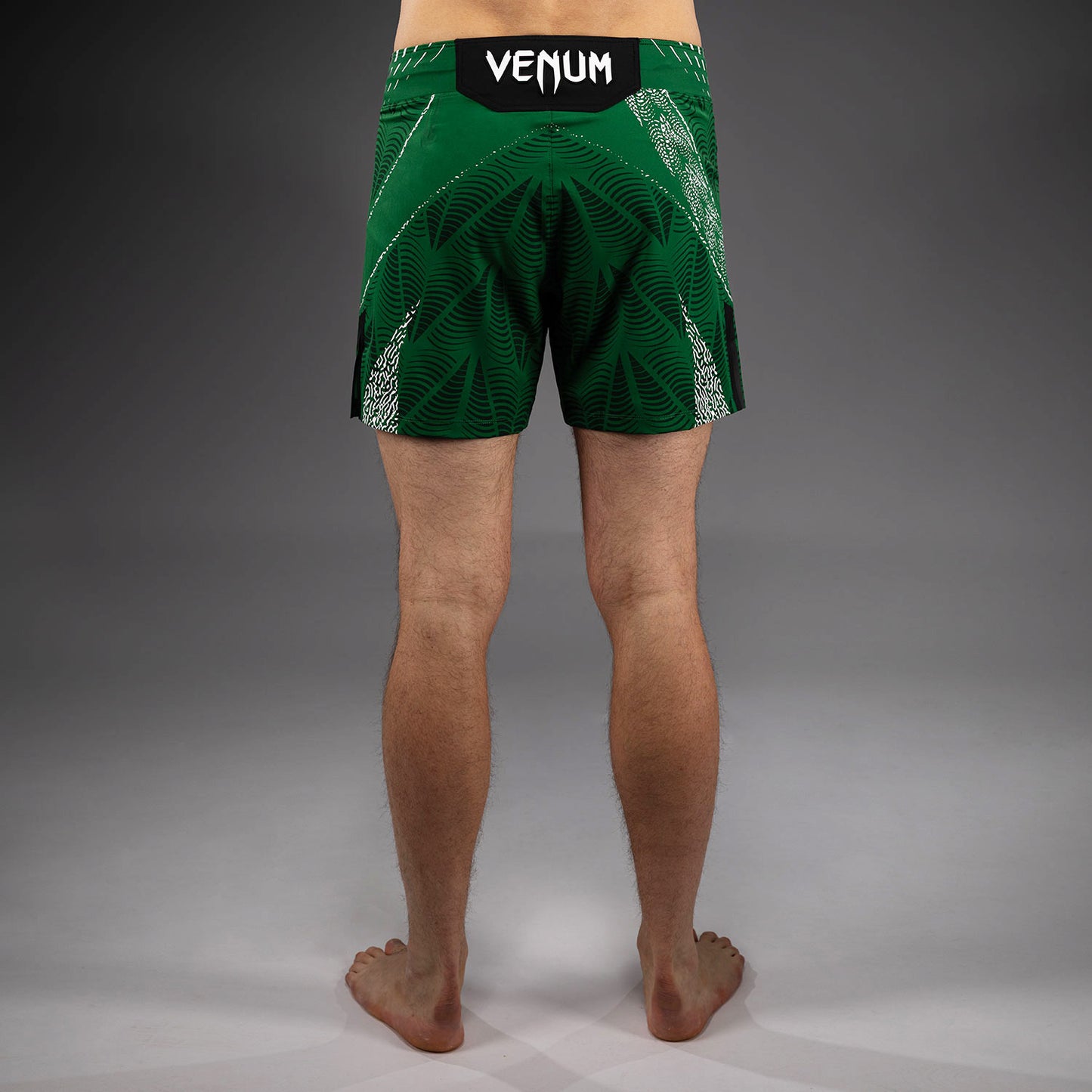 UFC Zenith by Venum Authentic Fight Night Short Fit Fight Short Heren Personalized - Groen