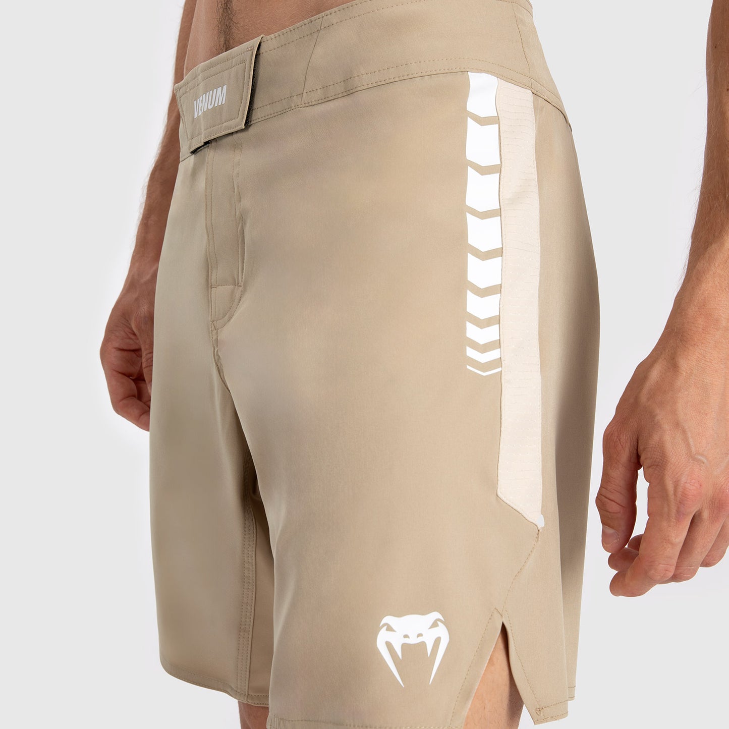 Venum Tempest Heren Vechtshorts - Beige/Zand