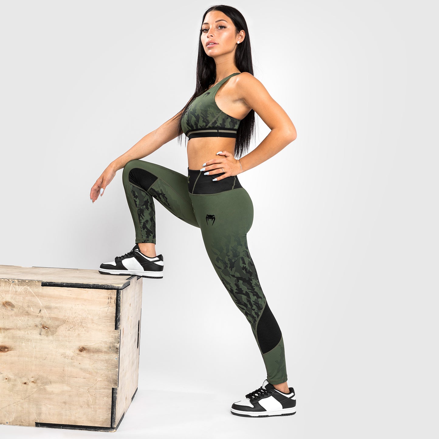UFC Venum Authentic Fight Week Performance Tight voor dames - Kaki