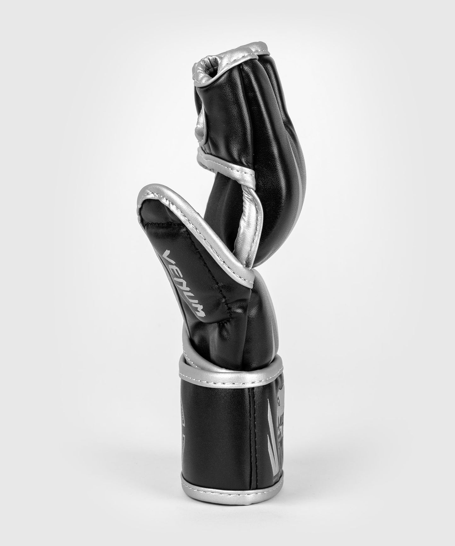 Venum Challenger 2.0 MMA-Handschoenen - Zwart/Zilver