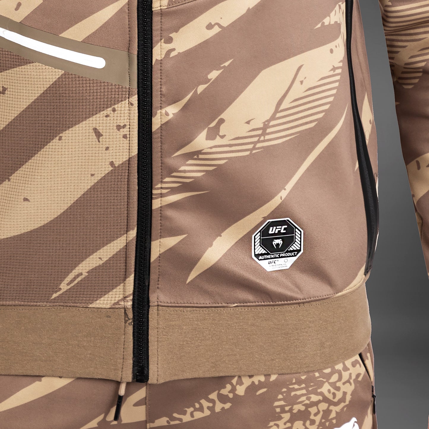 UFC Adrenaline By Venum Fight Week Mannen Hoodie - Desert Camo