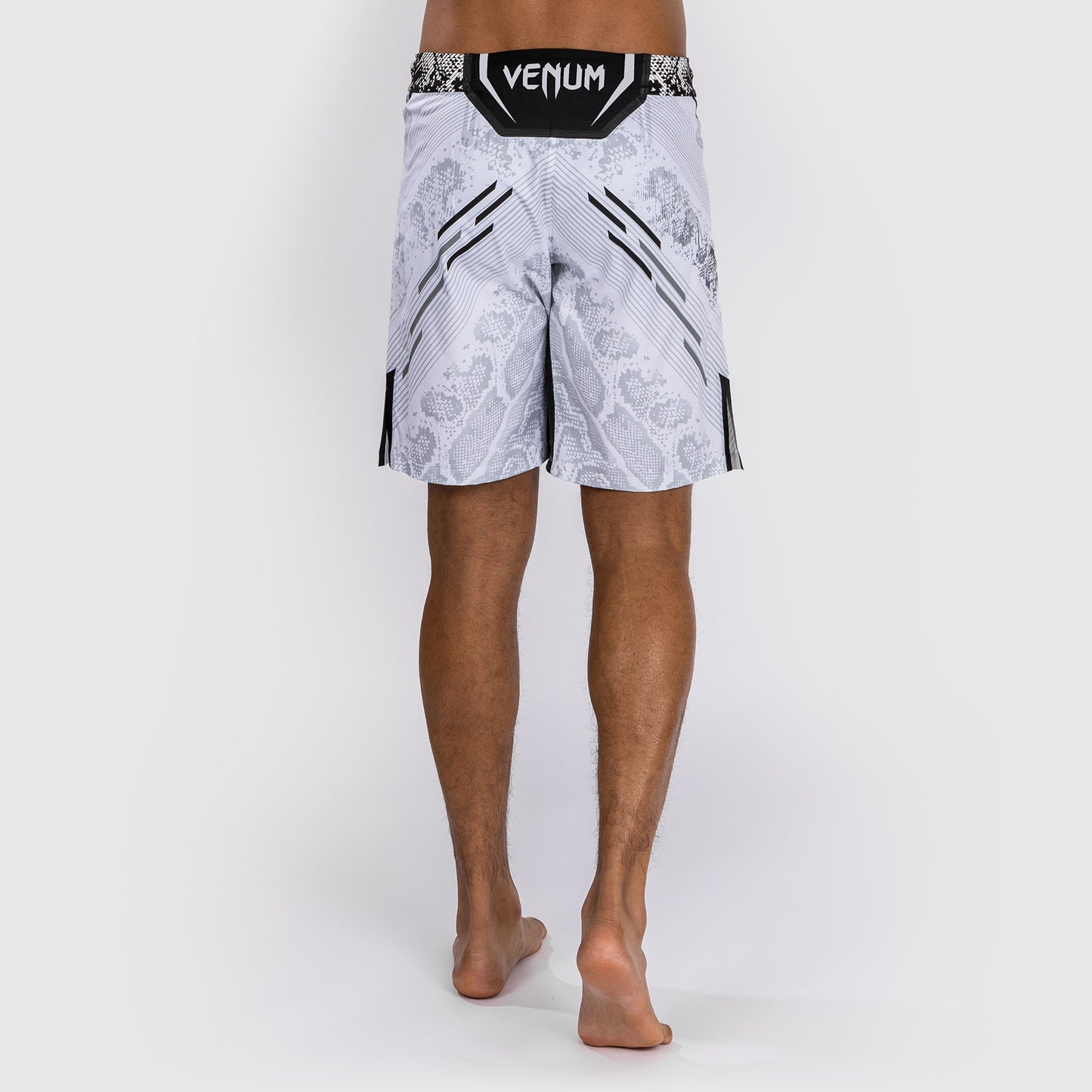 UFC Adrenaline by Venum Gepersonaliseerd Authentic Fight Night Heren Kort Gevecht - Lange Pasvorm - Wit