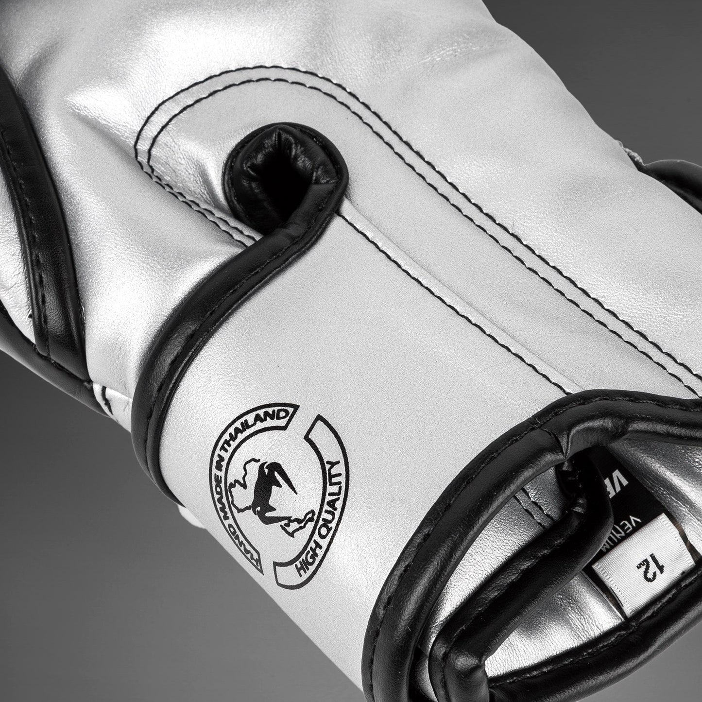 Venum Elite Bokshandschoenen - Zilver/Zwart