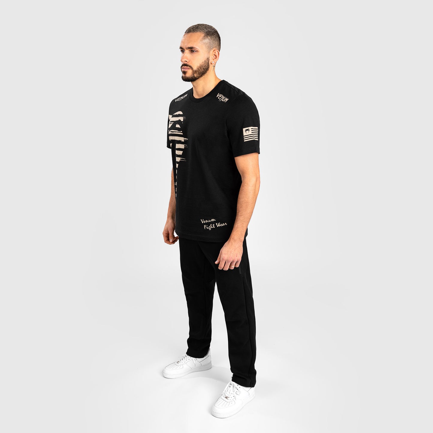 VENUM GIANT USA T-SHIRT - REGULAR FIT - ZWART