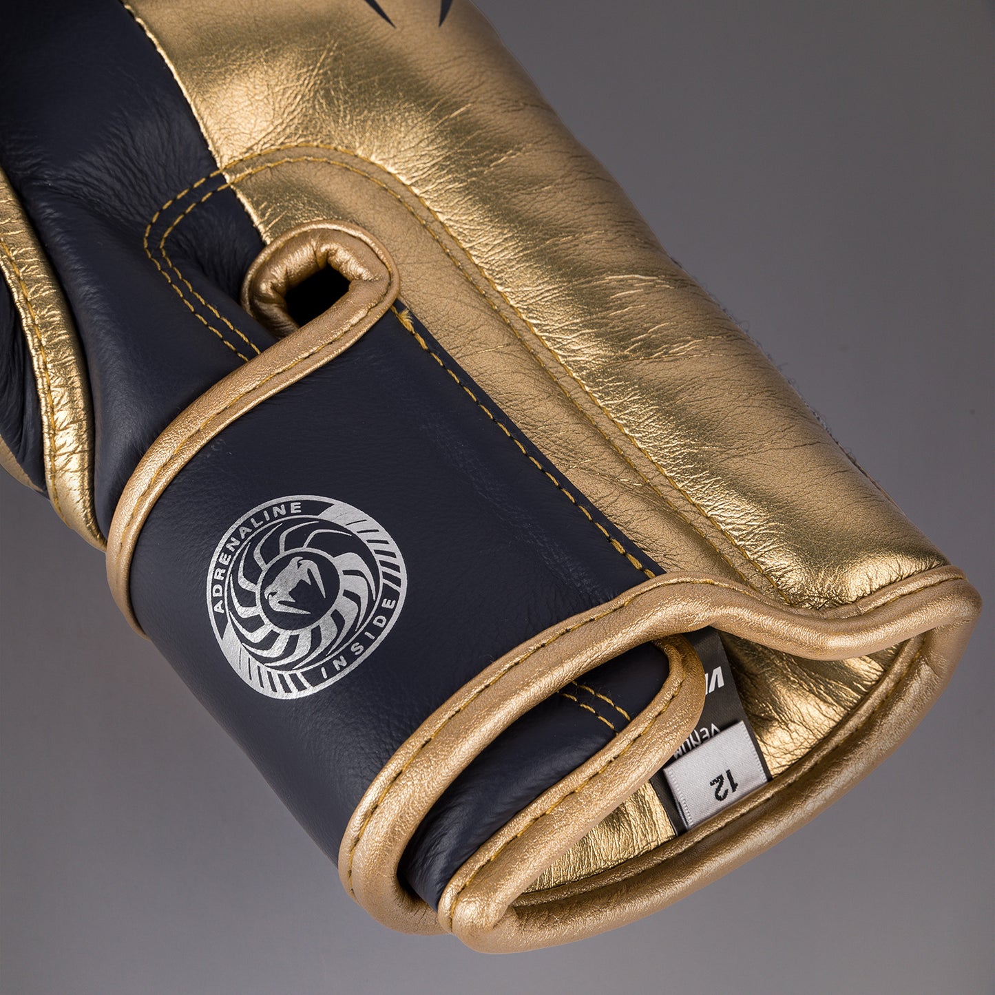 Venum Giant 3.0 Bokshandschoenen - Navy/Goud - Speciale Editie