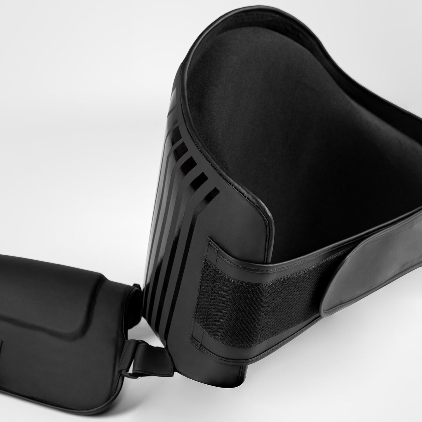 Venum Challenger Buik- en beenbeschermer - Zwart/Wit