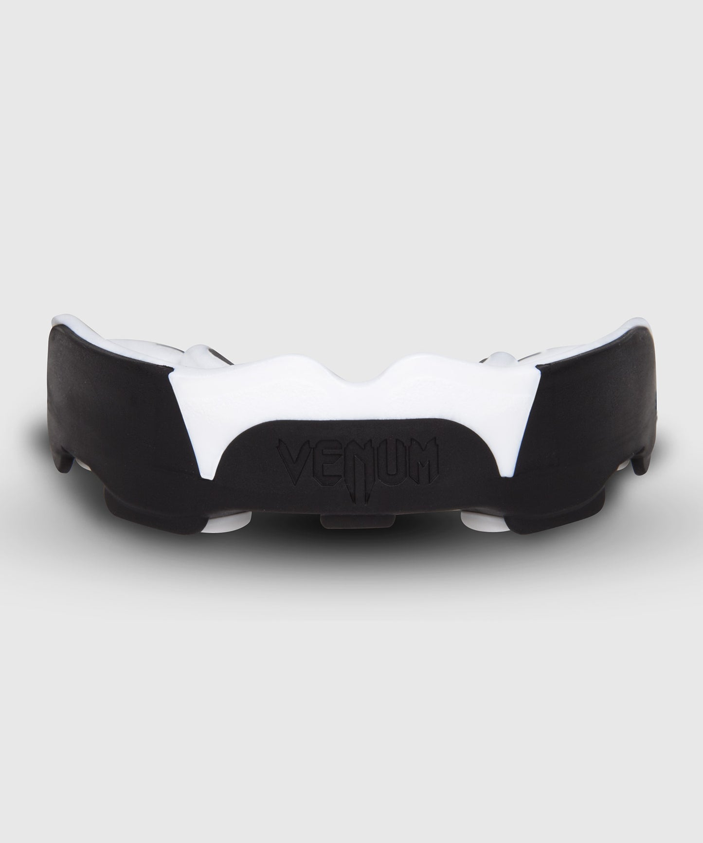 Venum Predator Gebitsbeschermer - zwart/wit