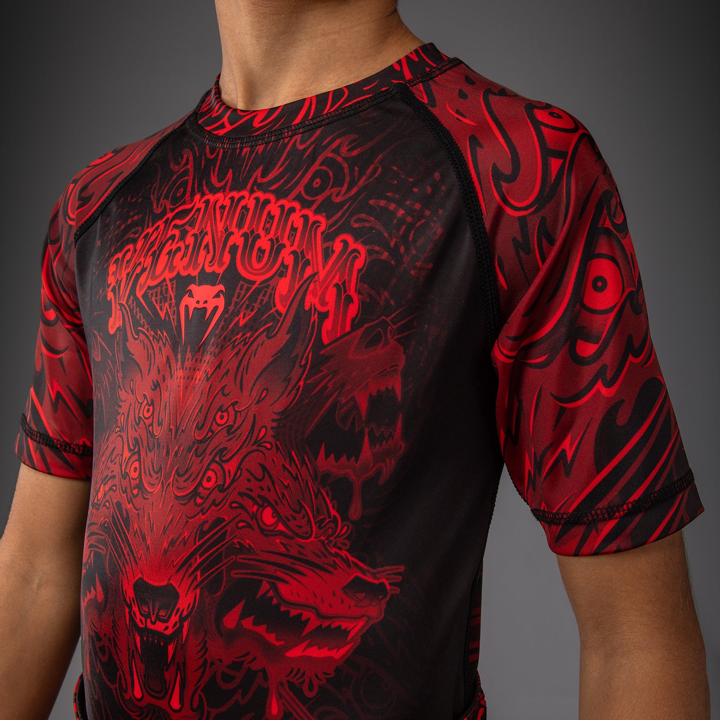 Venum Wolf Atak Kids Rashguard met korte mouwen – Zwart/Rood