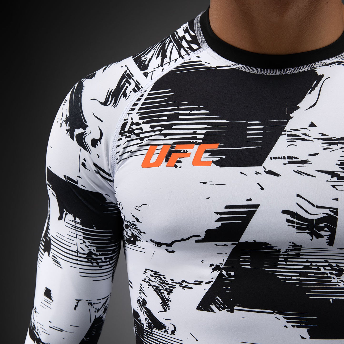 UFC Zenith by Venum Authentic Fight Week Performance Longsleeve Rashguard Heren - Wit