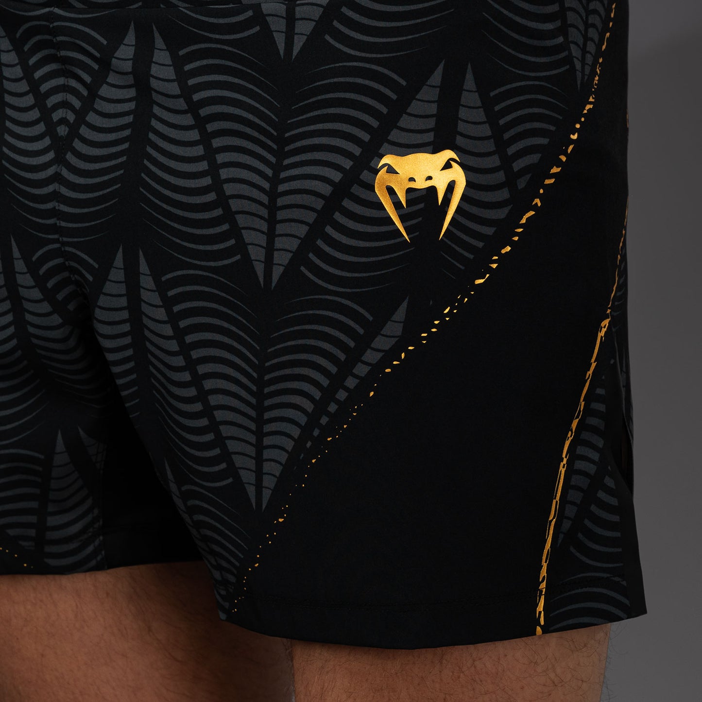 UFC Zenith by Venum Authentic Fight Night Short Fit Fight Short Heren Personalized - Champion