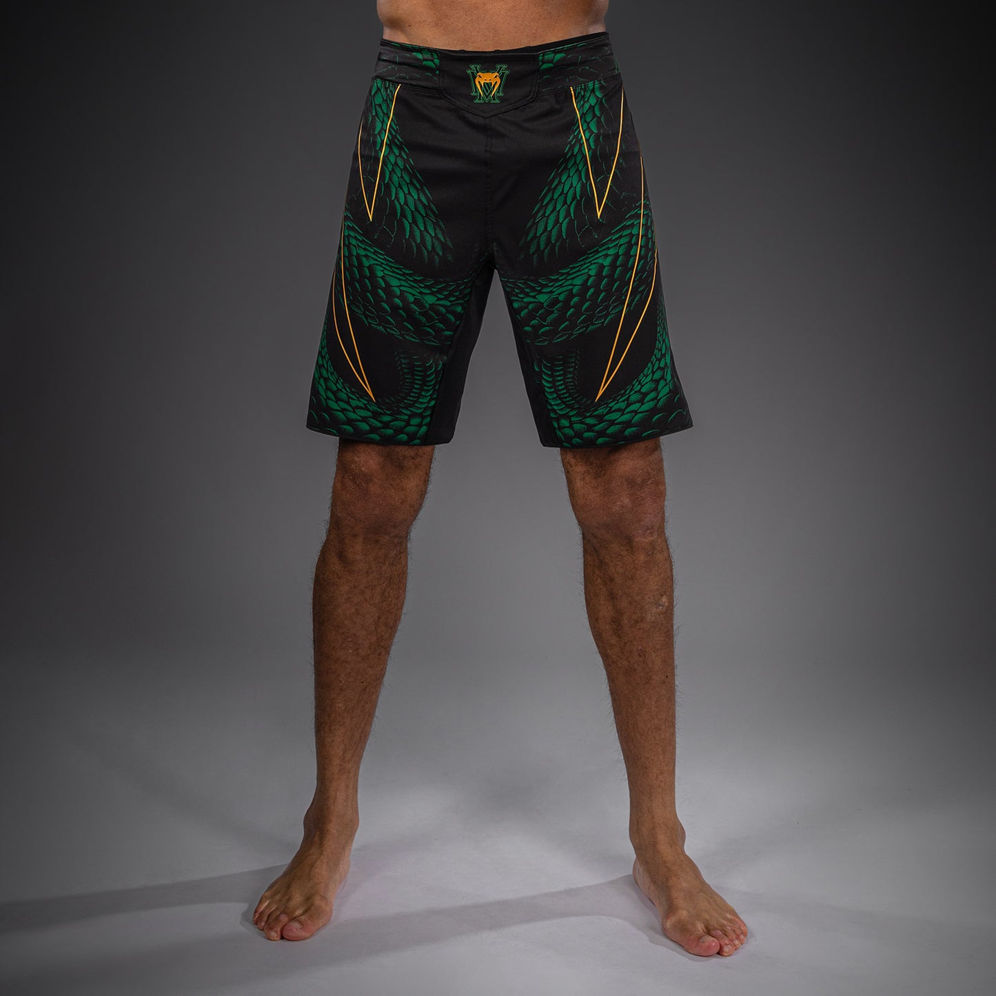 Venum Matupa Fightshorts - Zwart/Groen/Goud