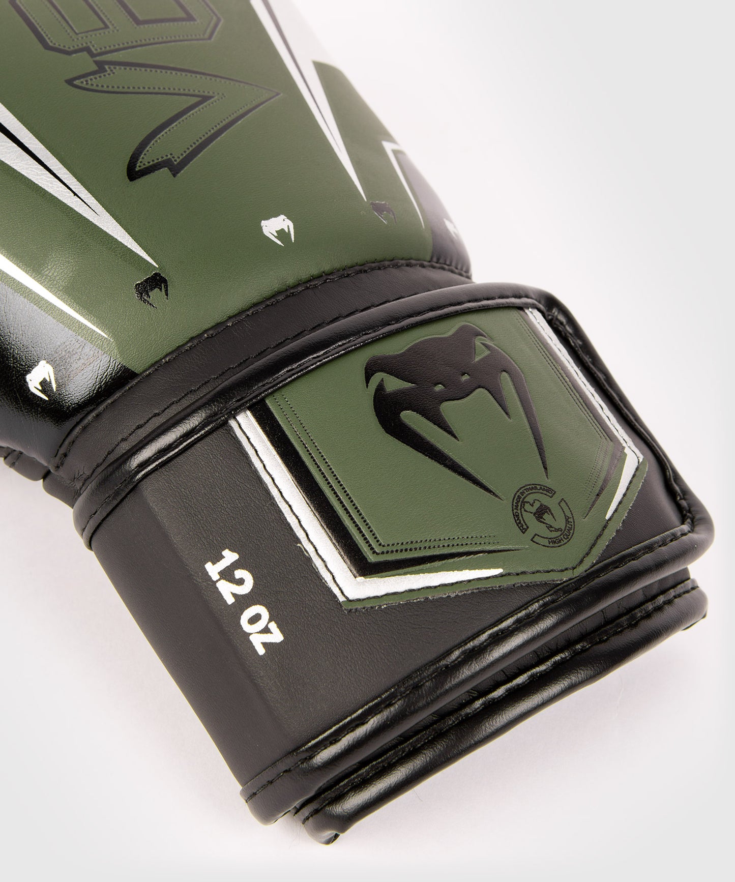 Venum Elite Evo bokshandschoenen - Kaki/Zilver