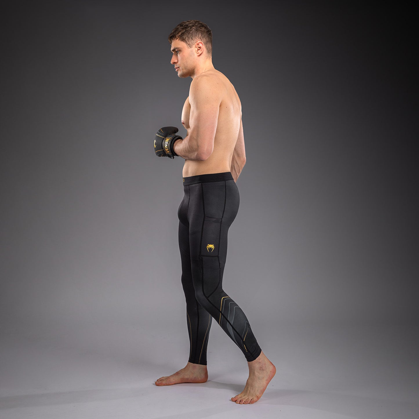 Venum Streamline Spats – Zwart/Goud