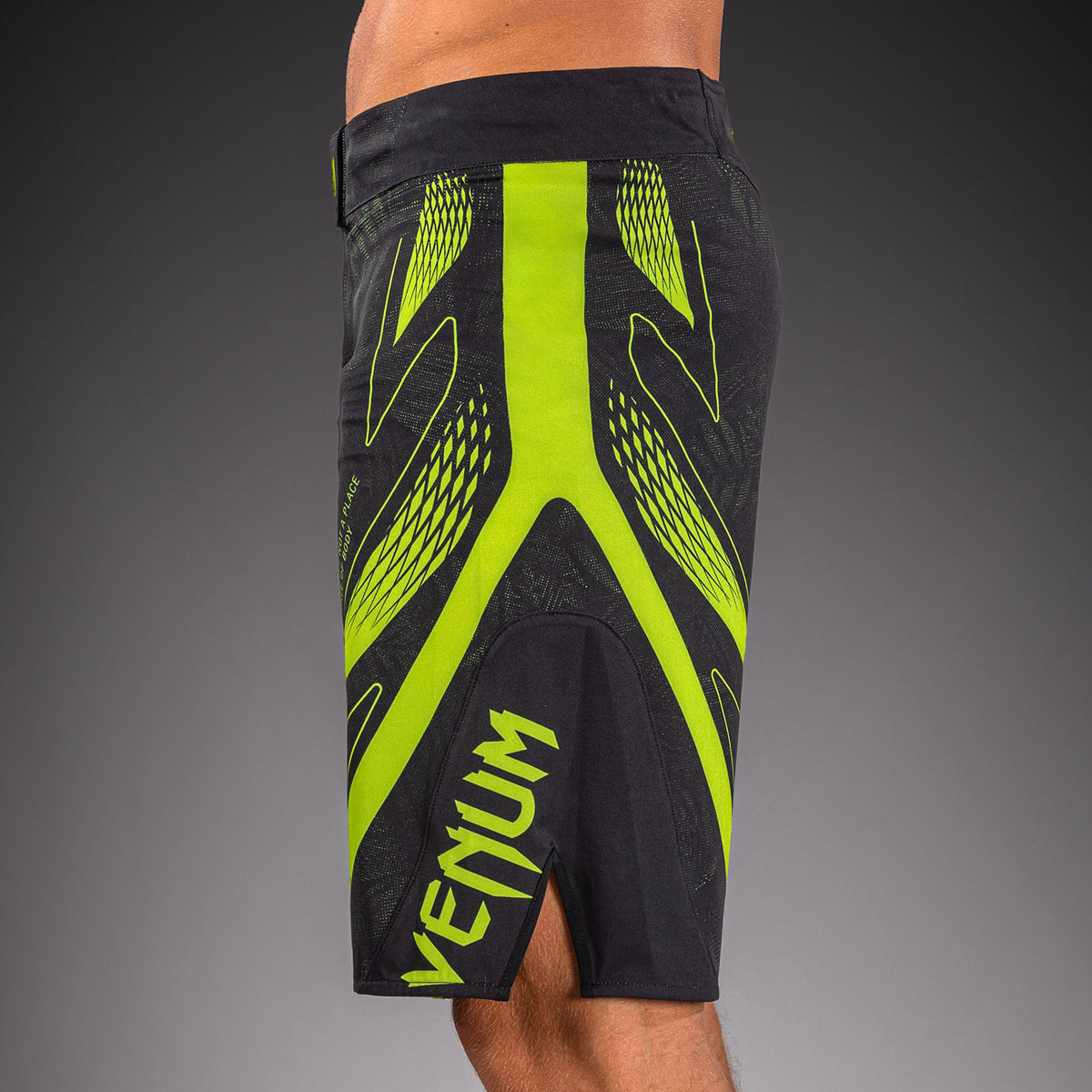 Venum Amazonia Reborn MMA-short - Zwart/Groen