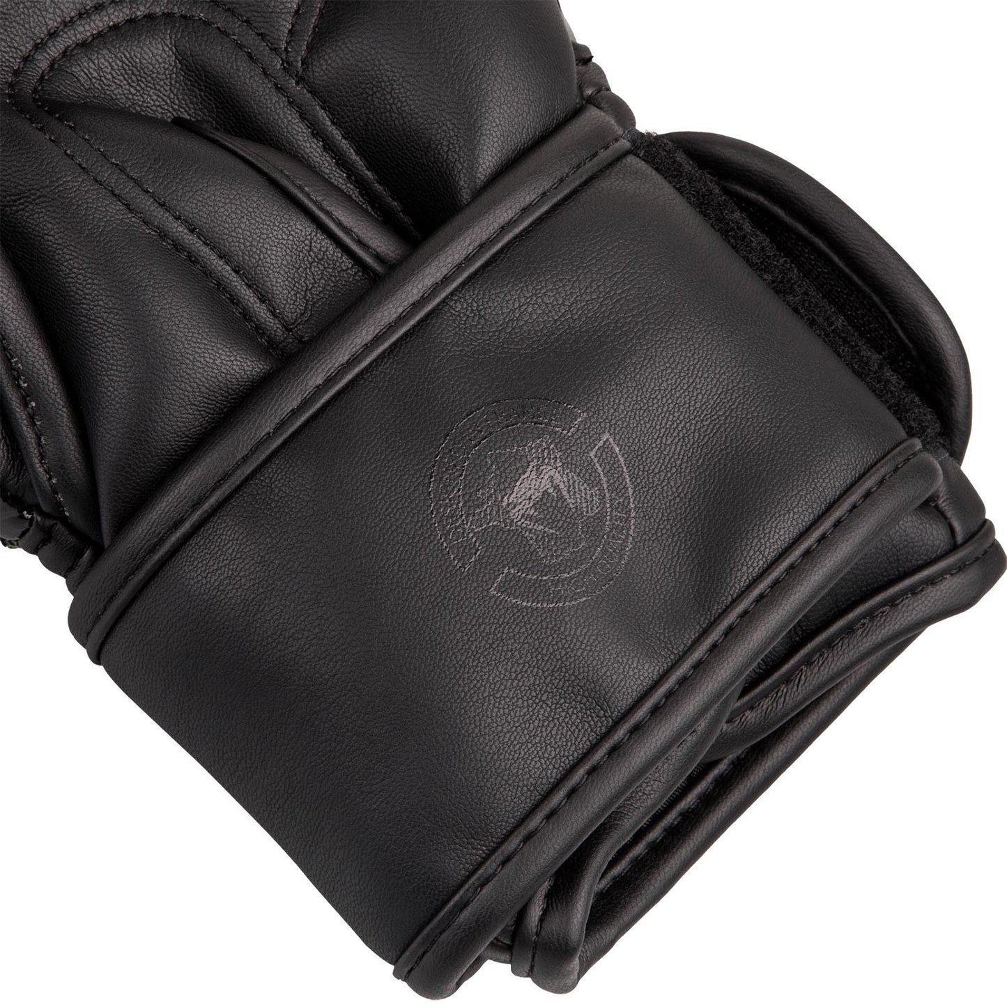 Venum Impact Classic Bokshandschoenen - Zwart Venum Impact Classic Bokshandschoenen - Zwart