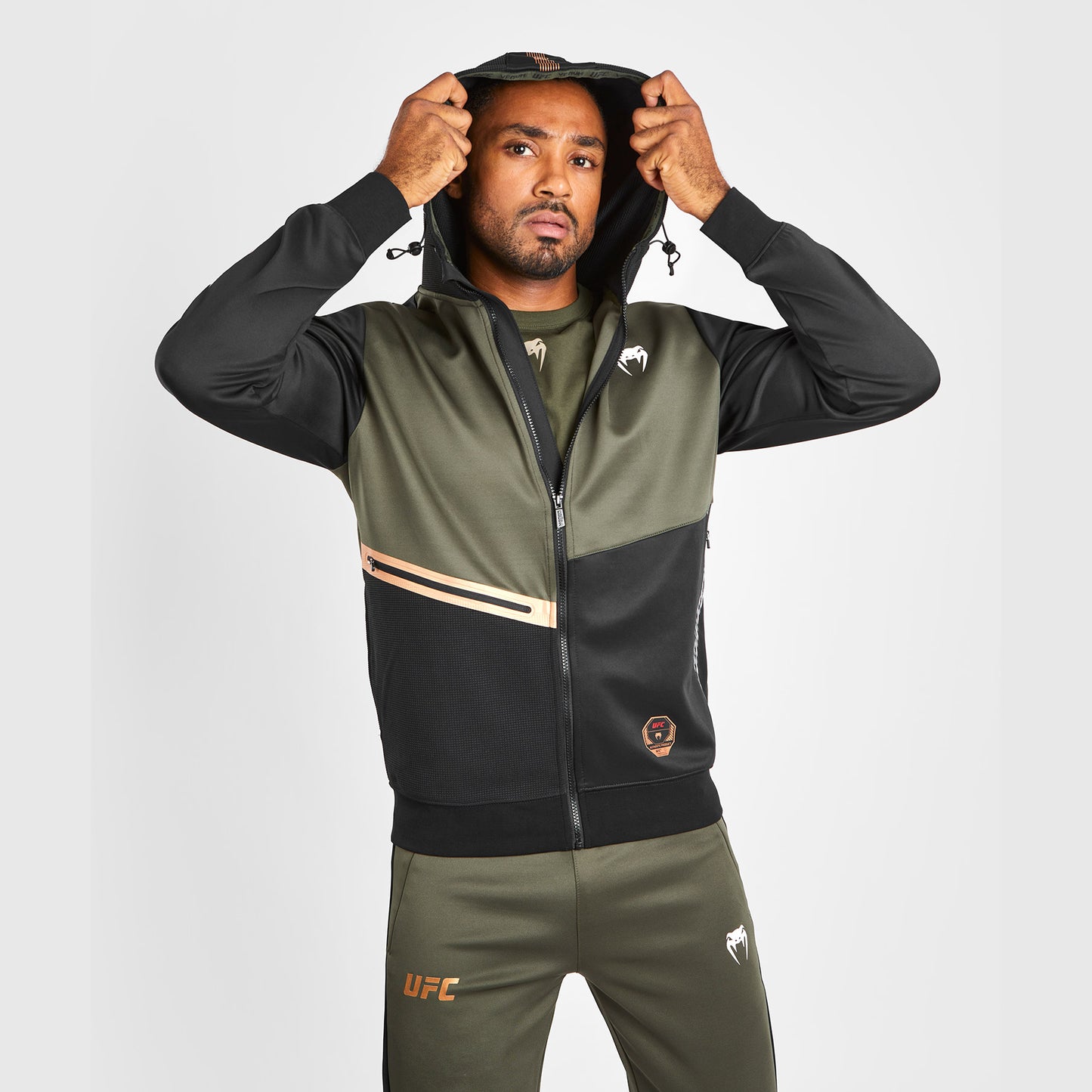 UFC Adrenaline by Venum Fight Week Herenrits Hoodie - Kaki/Brons
