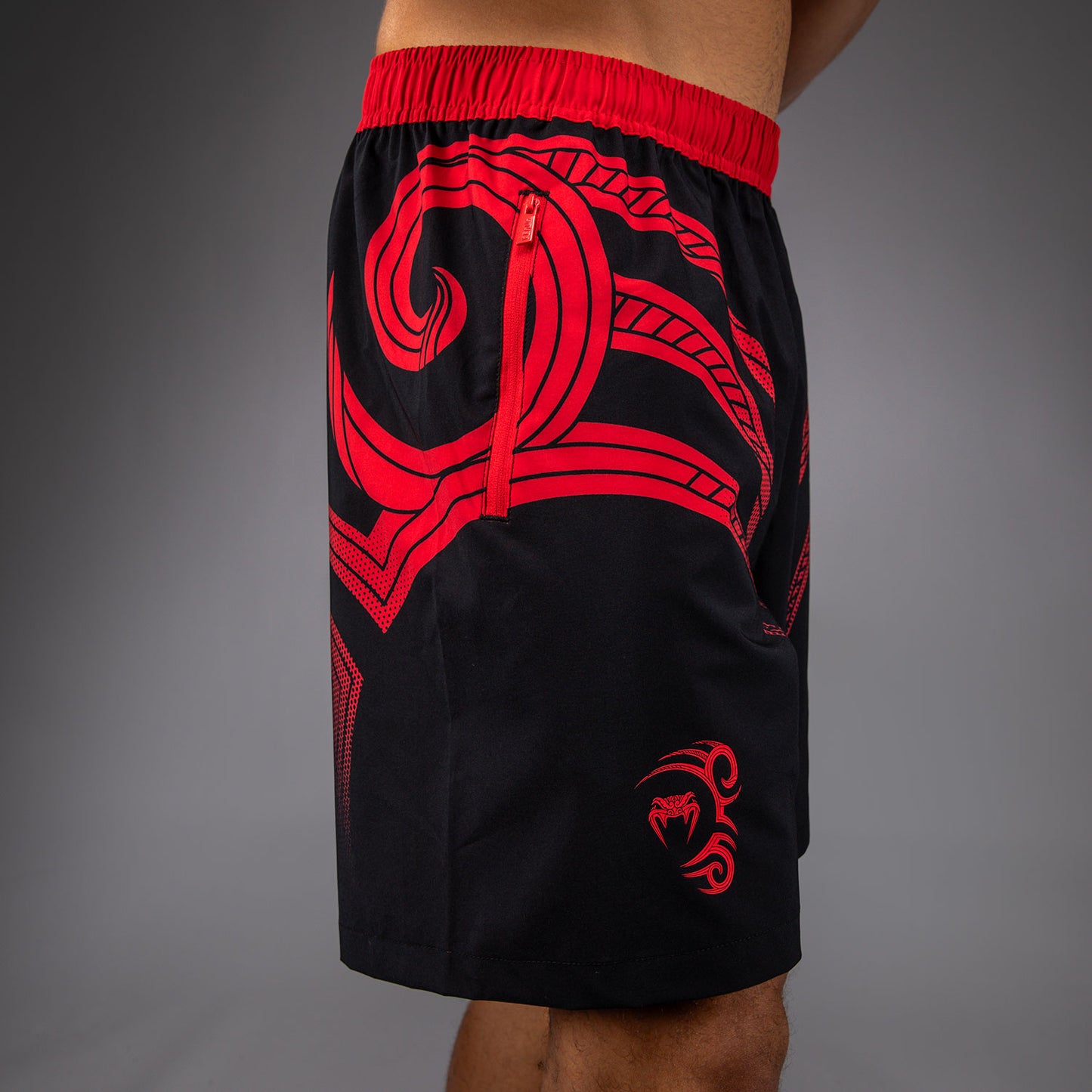Venum x Mike Tyson Tiger Trainingsshorts - Diep Zwart/Intens Rood